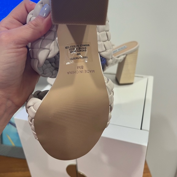 Steve Madden braided block heel. - Picture 4 of 4